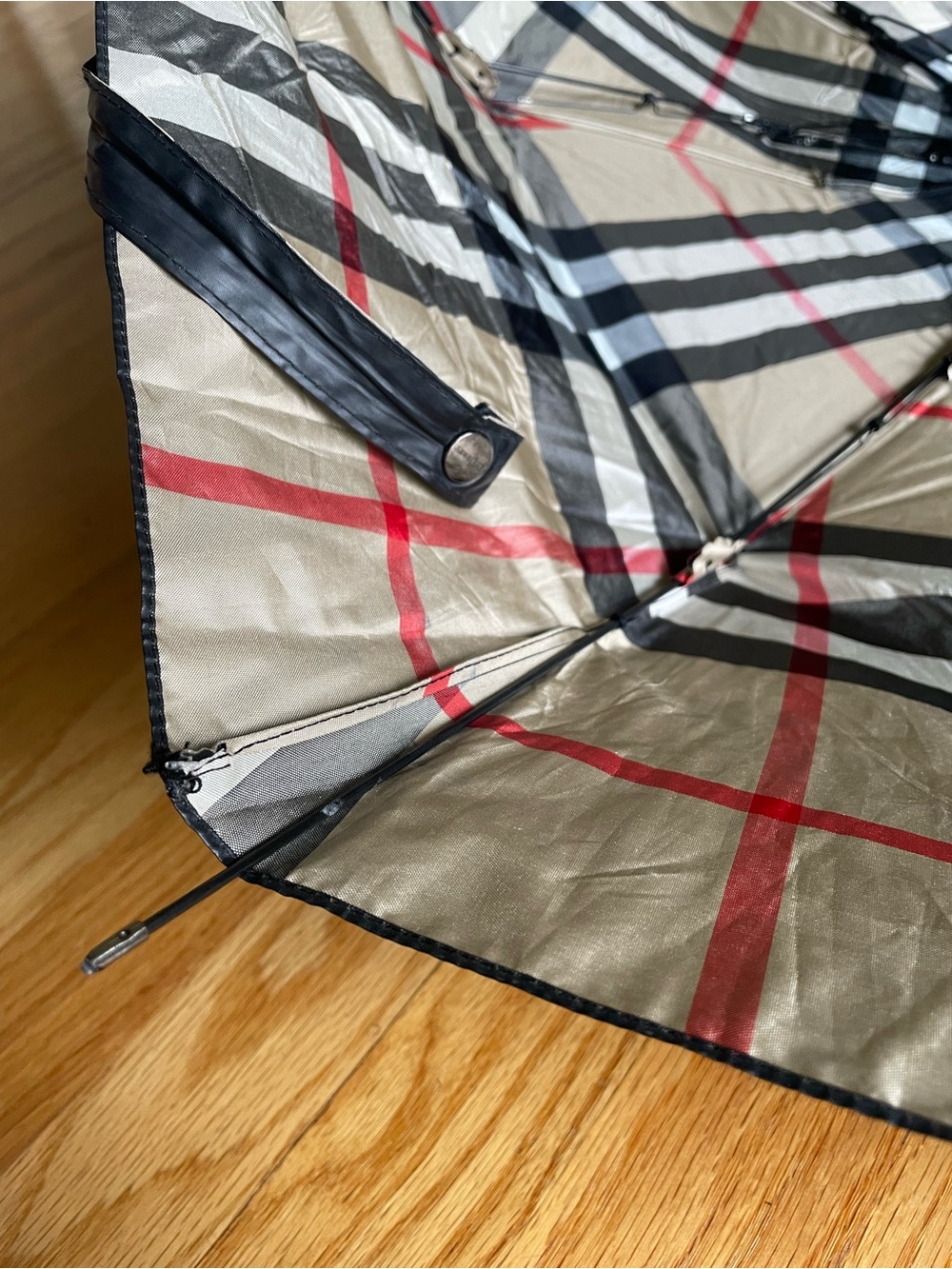 Burberry Regency Walking Umbrella - Picture 5 of 9